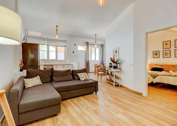 Interian - Literalmente Frente Al Oceano